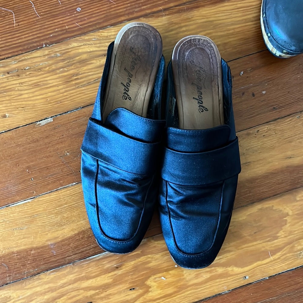 Free people flat